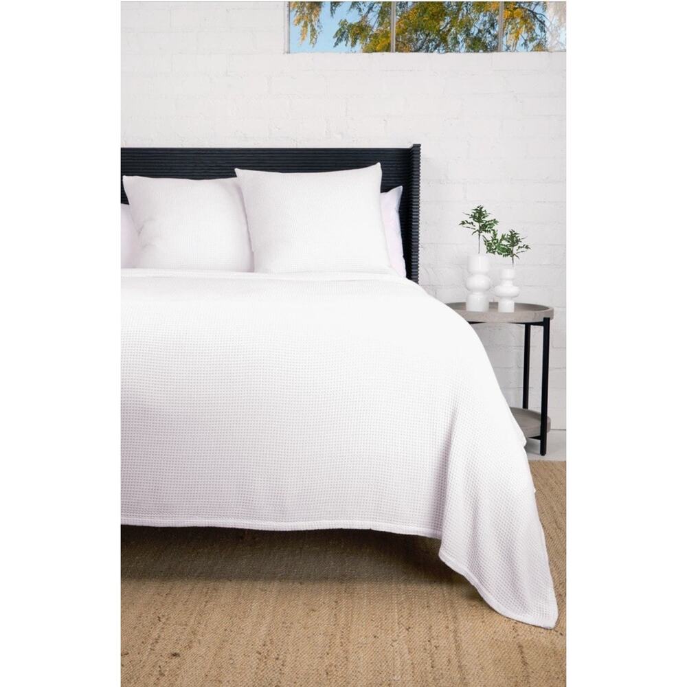 Pom Pom at Home Balboa Blanket White King Size $391 NEW